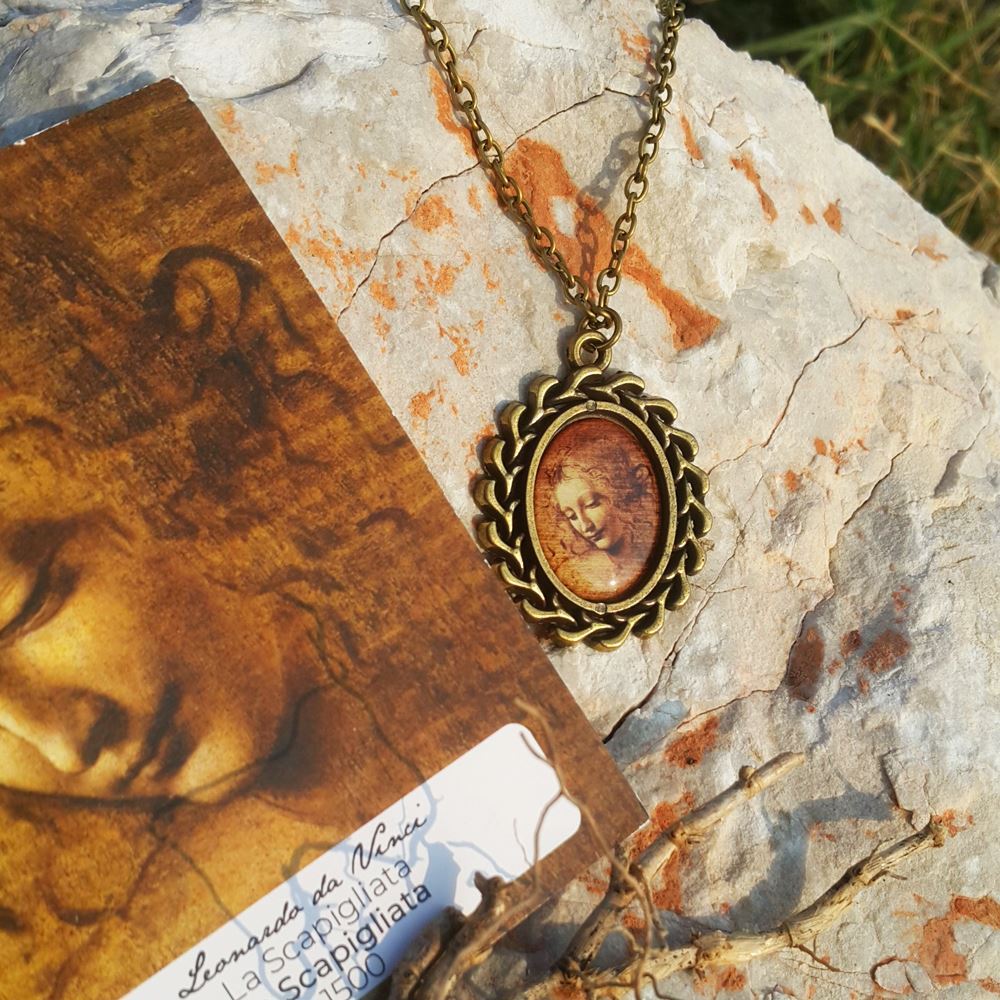 Da on sale vinci necklace